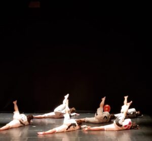 רקדניות להקדת מחולה רמת השרון, צילום ליבי ברגמן