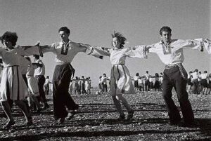 רוקדים בהכרזת המדינה, צילום צילום: קלוגר זולטן, לע"מ